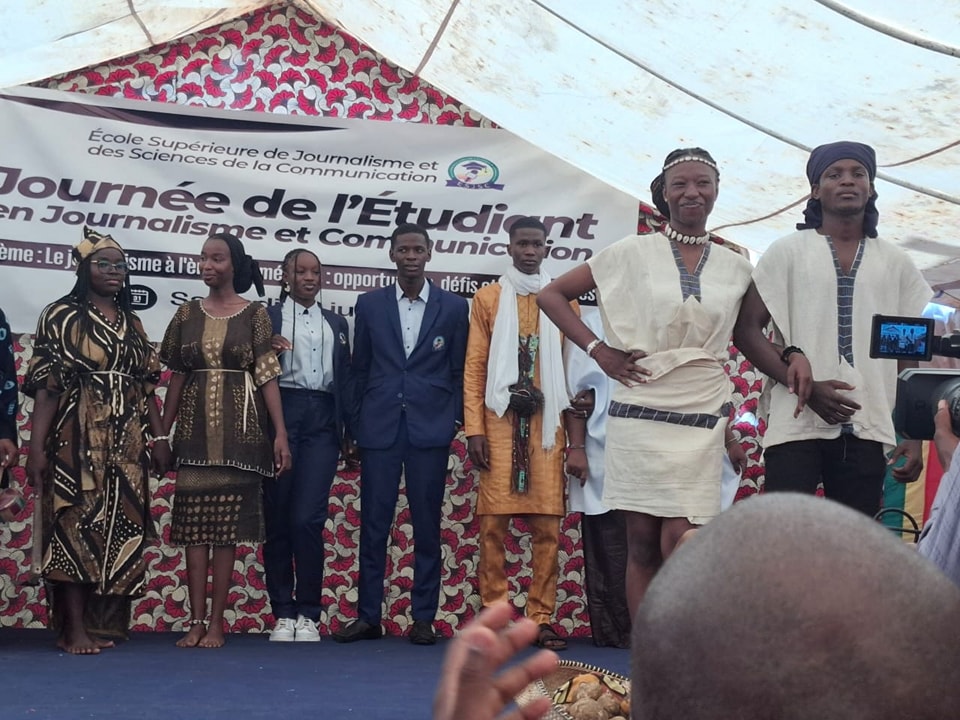 449193087_886388703504206_3734491808997933447_n